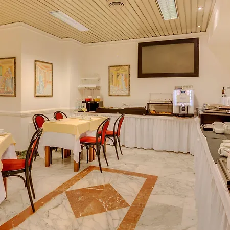Roma Hotell