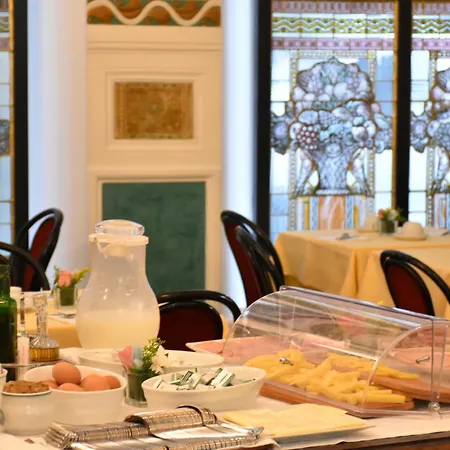 Hotell Roma 4*
