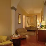 Roma Hotel 4*