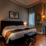 Roma Hotel 4*