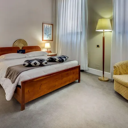 Roma Otel 4*