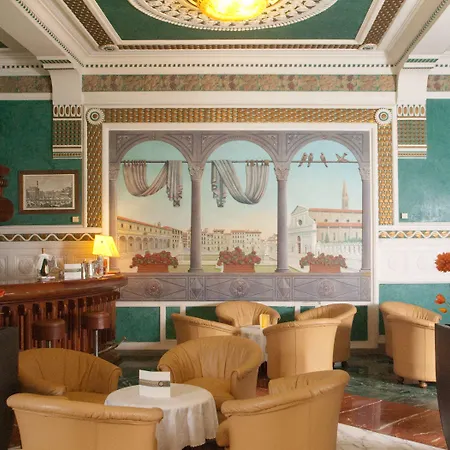 Roma Otel 4*