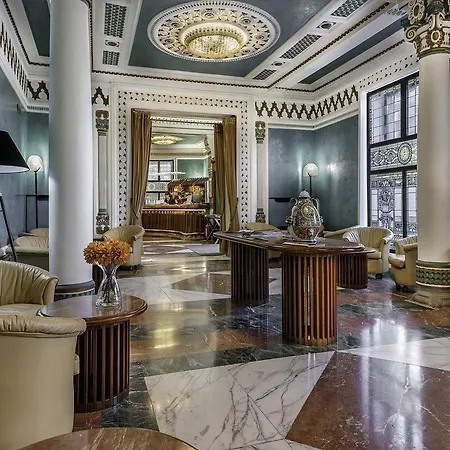 Otel Roma 4*